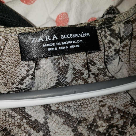 Small long sleeve bodysuit - Picture 3 of 3